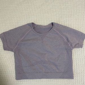 Purple shein workout cropped top, size m but can fit a small, so flattering